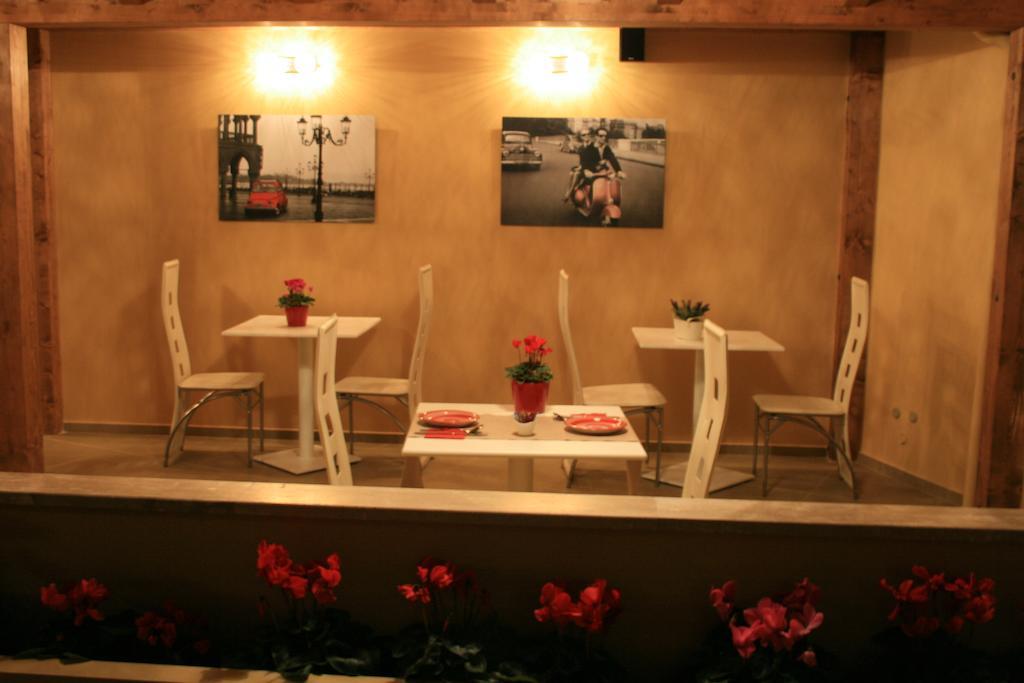 Tango Hotel Roma